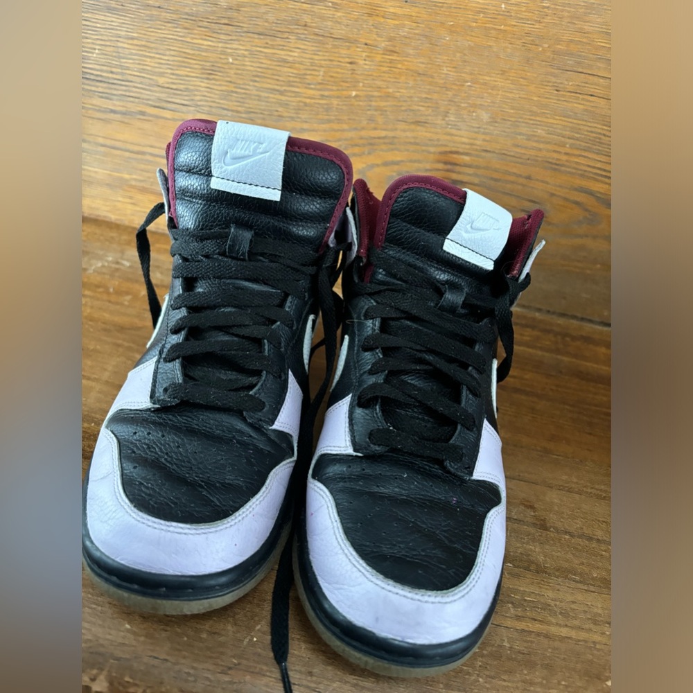 Nike customs for sale, only worn a handful of times - Picture 4 of 5